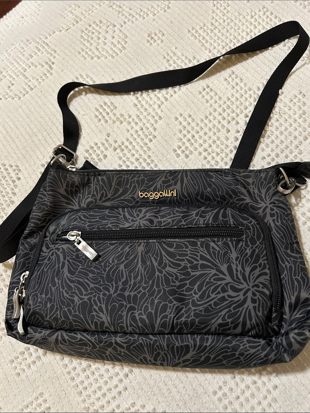 Baggallini Black Floral-Print Crossbody Bag RFID